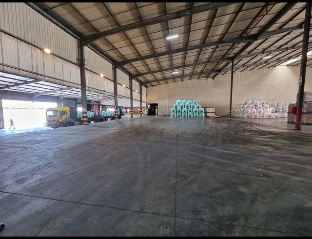 10,614M² WAREHOUSE TO LET IN MOBENI